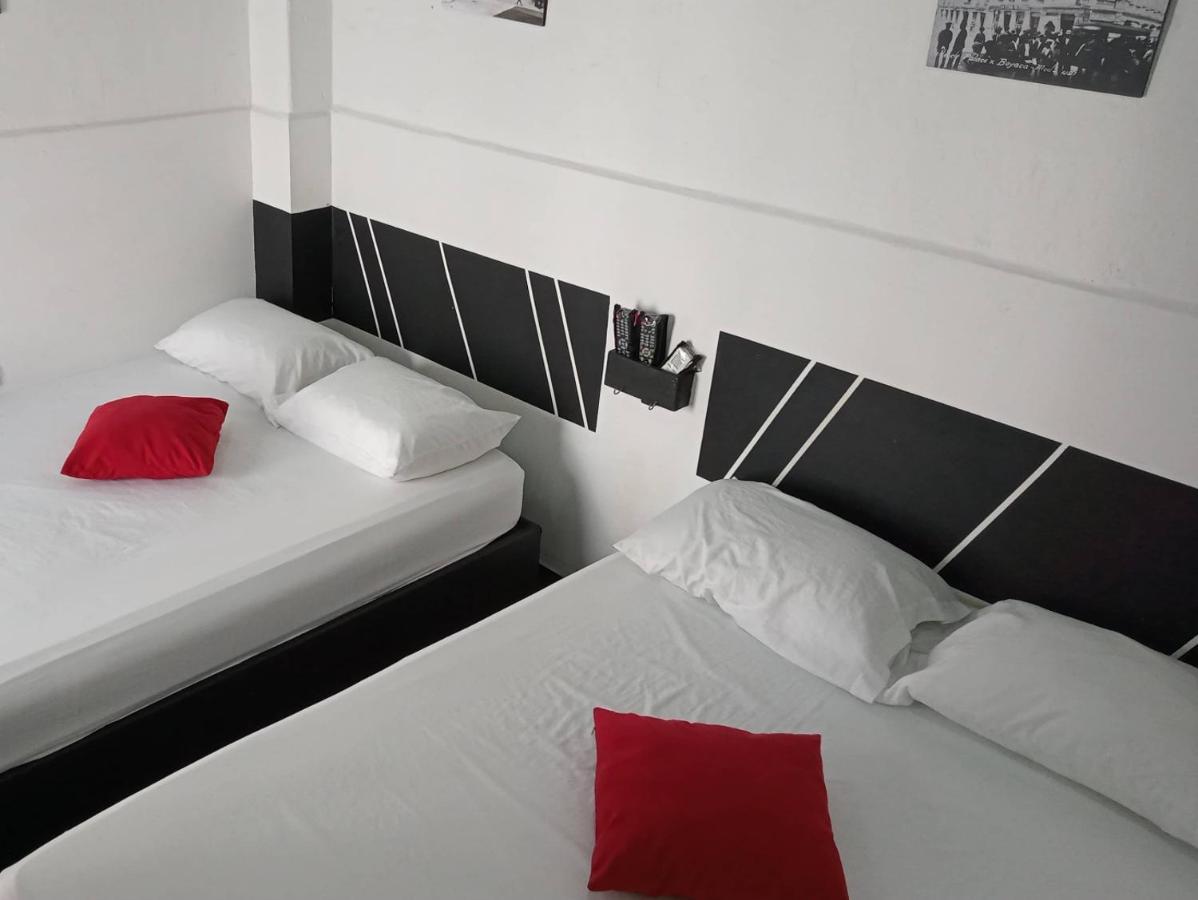 Hostal La Minita De Oro 산타마르타 외부 사진