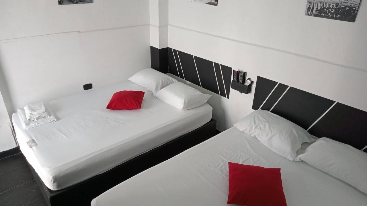 Hostal La Minita De Oro 산타마르타 외부 사진